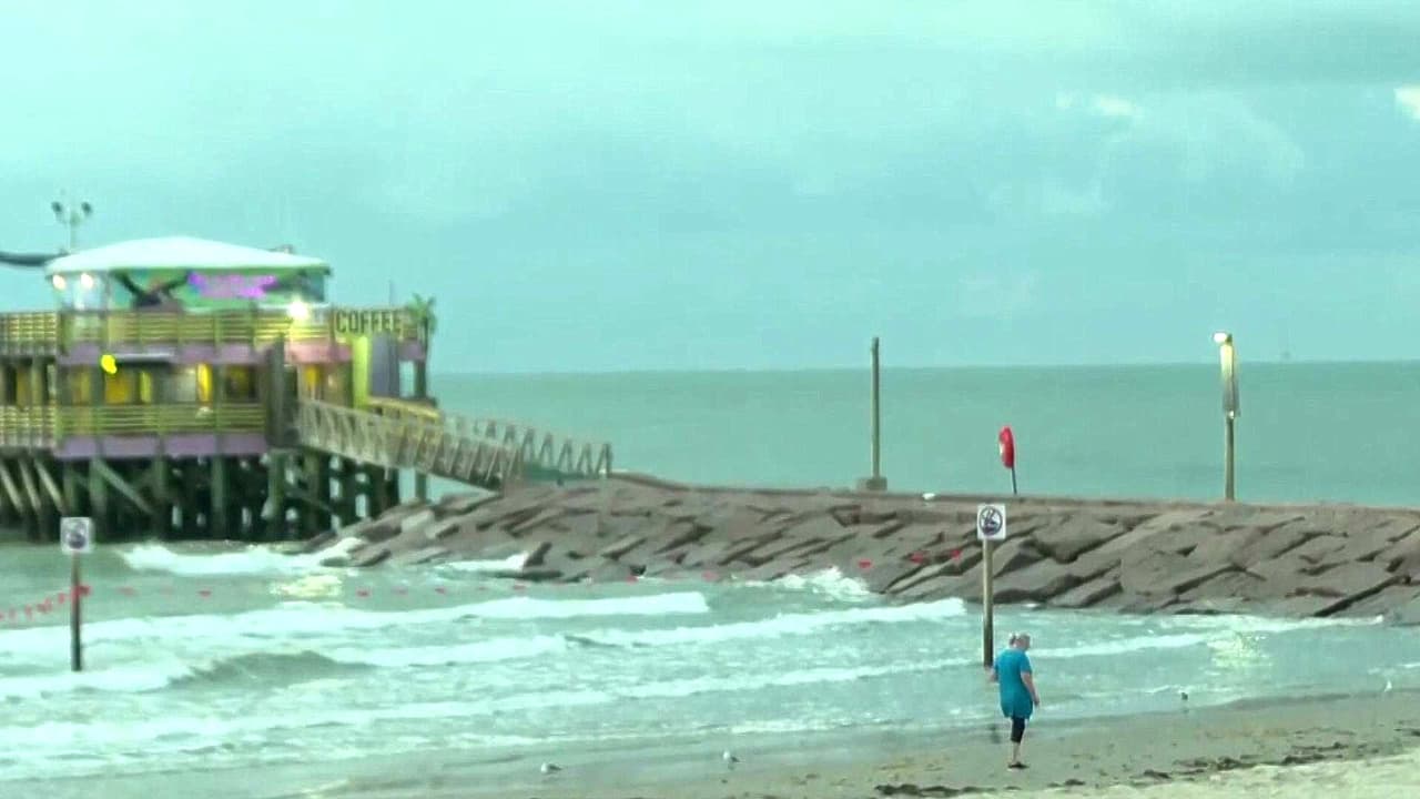 Tormenta tropical Edouard hoy: cancelan clases en Texas por riesgo de inundaciones