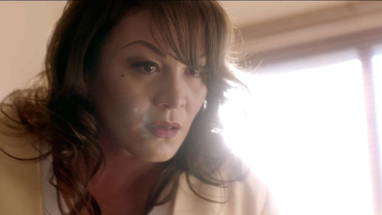 Jenni no podía creer el monstro que era su esposo.