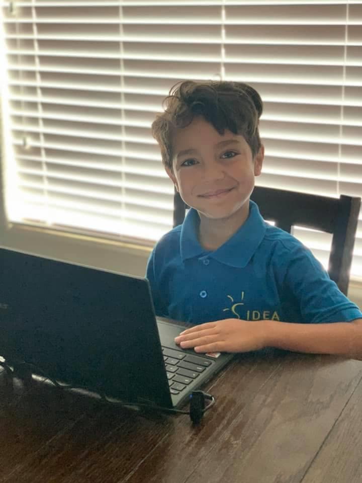 Los padres deberán elegir si envían o no a sus hijos a la escuela en persona, el próximo 8 de septiembre.
<br>