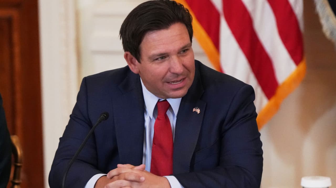 Nueva ley que permite a personal de universidades de Florida estar armados divide opiniones