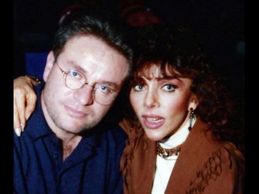 Su hermano Joée Alberto Castro produjo programas conducidos por Verónica como 'La movida', 'Y Vero América ¡va!', 'En la noche' y 'La tocada. En 1993 debutó como productor ejecutivo de la telenovela 'Valentina', protagonizada por Verónica Castro, Juan Ferrara y Rafael Rojas.