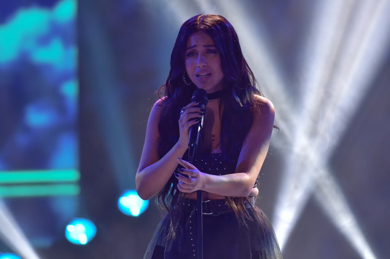 "Si algún día te vas de casa, yo te llevo a la NASA, pido un cohete y voy directo por ti", comenzó Navil.