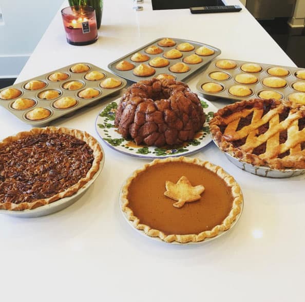 Algunas cosas que Khloé cocinó para la noche.