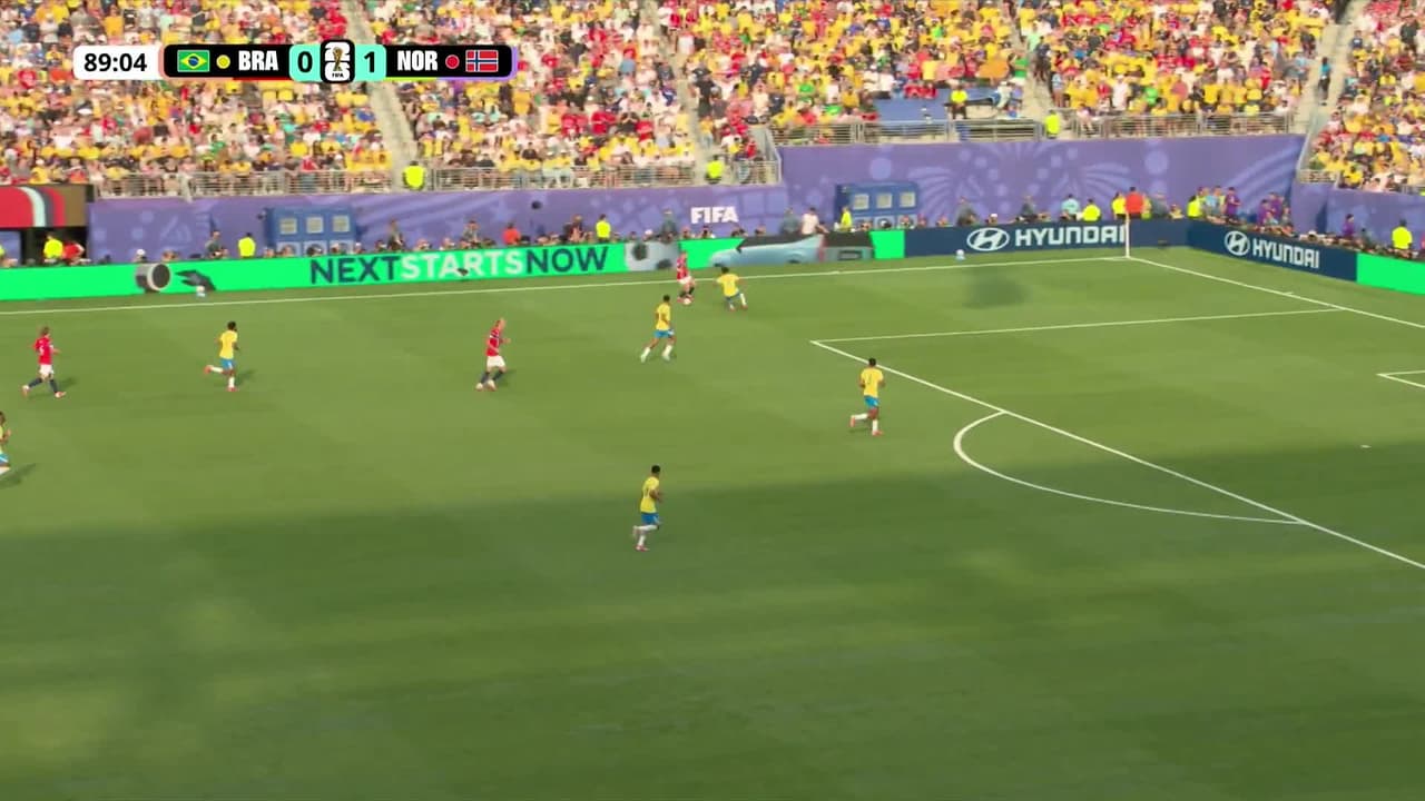 ¡GOL!  anota para Noruega. Erling Haaland