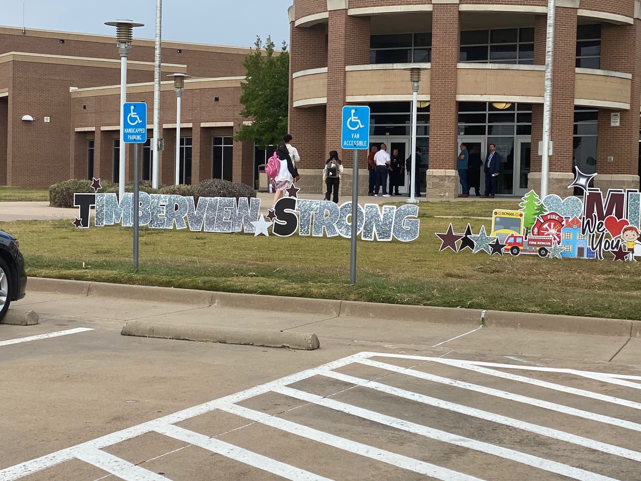 Además, evaluarán con un comité de seguridad cualquier falla que puedan tener en su protocolo para evaluar cambios y seguir adelante.
<br>