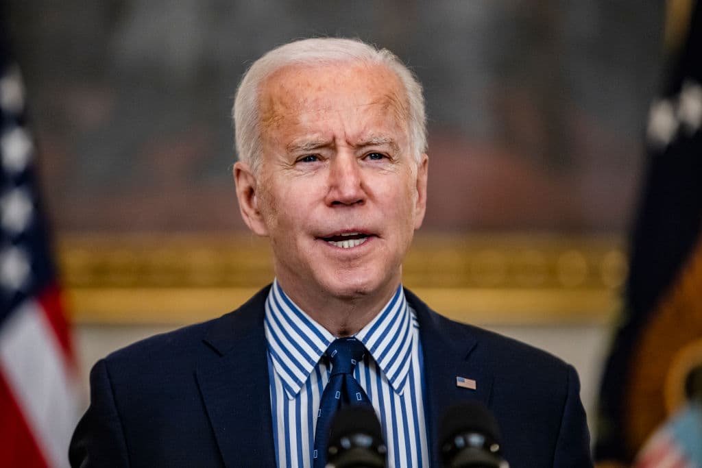 Biden califica la aprobación del plan de estímulo de $1.9 billones como un "paso gigante" para la recuperación del país