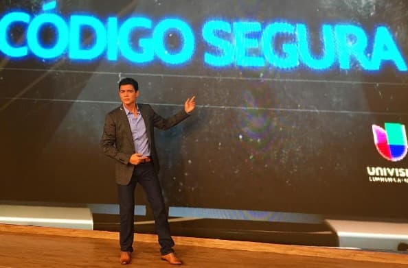 Con su ya famoso segmento de "Código Segura" siempre nos tienen al tanto de los chismes de los famosos.