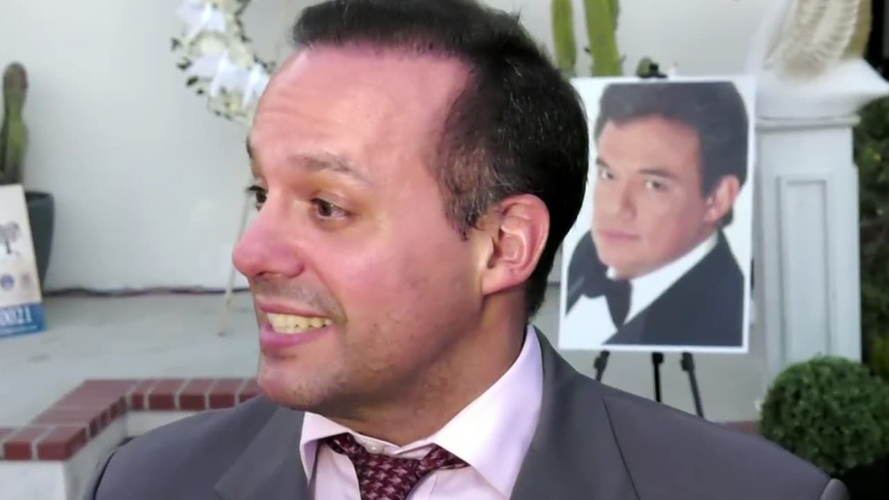 Aunque hubo una breve tregua entre ellos aquella semana en que 
<b><a href="https://www.univision.com/famosos/llegan-a-miami-los-hijos-mayores-de-jose-jose-pero-no-saben-donde-estan-sus-restos-fotos" target="_blank">estuvieron en Miami para el servicio funerario</a></b> de su padre, las cosas volvieron a ser tensas a partir de lo que vino después con la herencia y testamento de José José. 
<br>