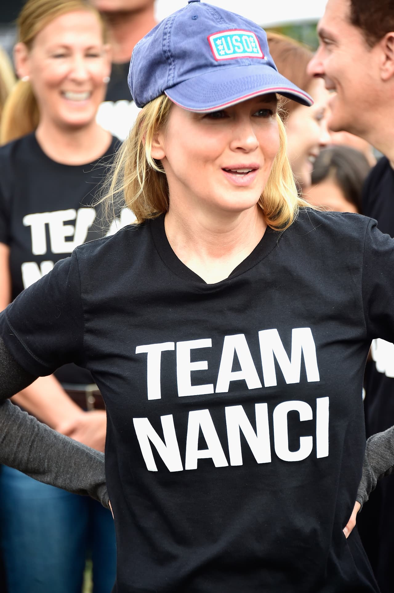 ¿O con sus lindas mejillas?