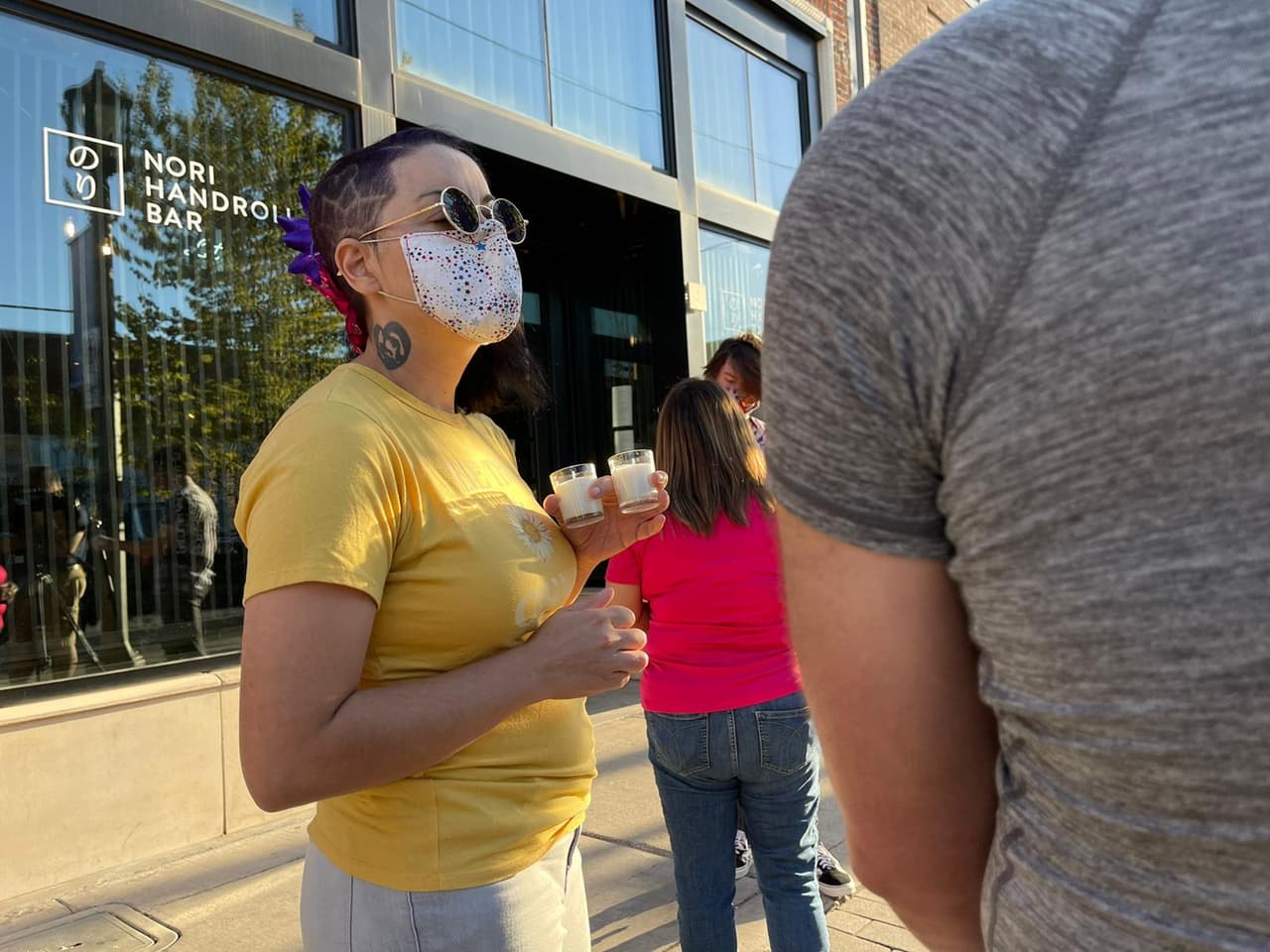 Los asistentes le llevaron veladoras para recordar a Marisela Botello.