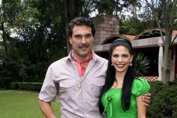 África Zavala y Eduardo Yáñez disfrutan de su amor