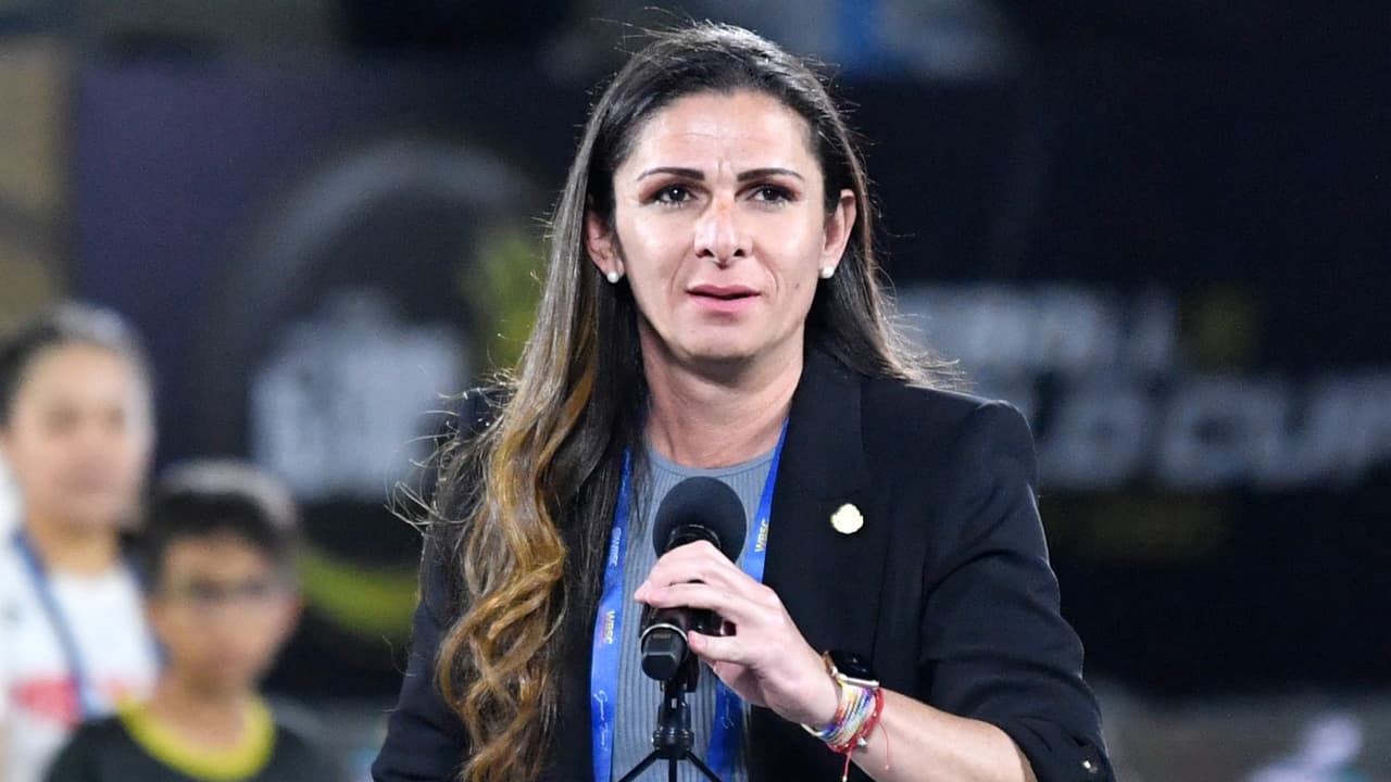 Ana Guevara a nadadoras: "Si tienen conflictos con los calzones, que se los quiten"