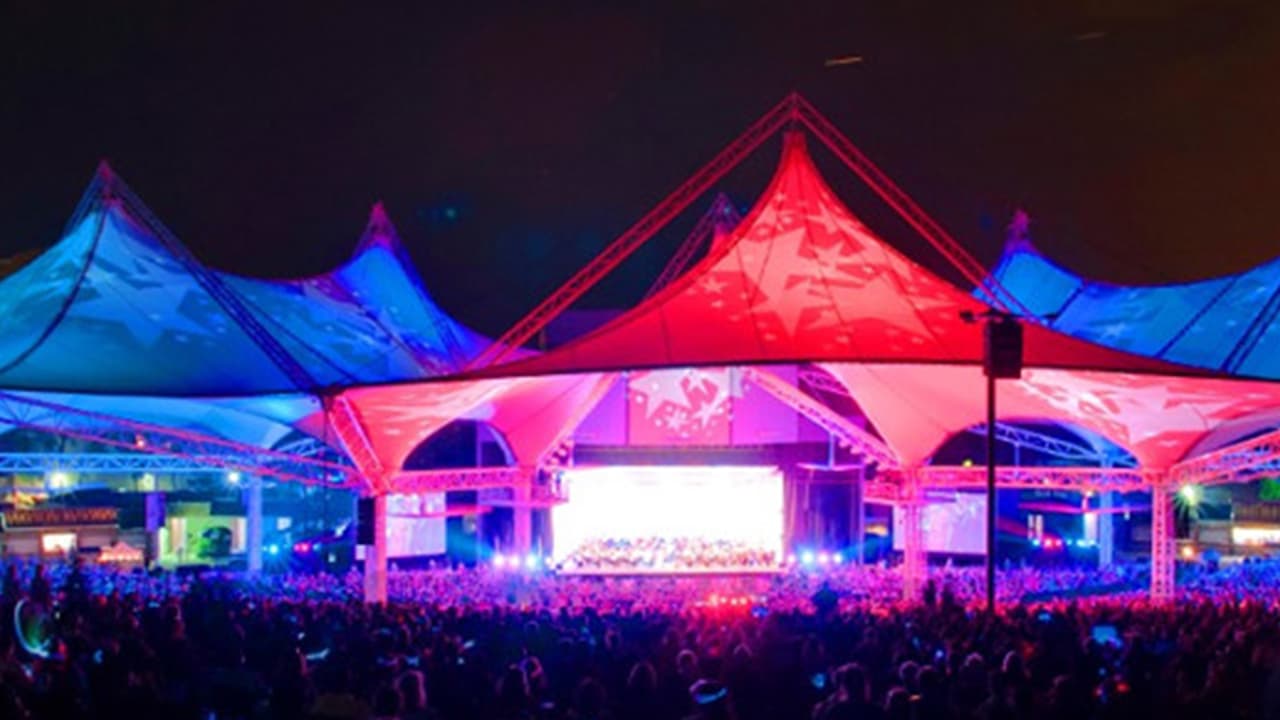 Cynthia Woods Mitchell Pavillion presenta este miércoles 3 de julio a partir de las 8:00 pm, el concierto de la Sinfónica de Houston, con una serenata que incluye temas patrióticos. No se requieren boletos para entrar.