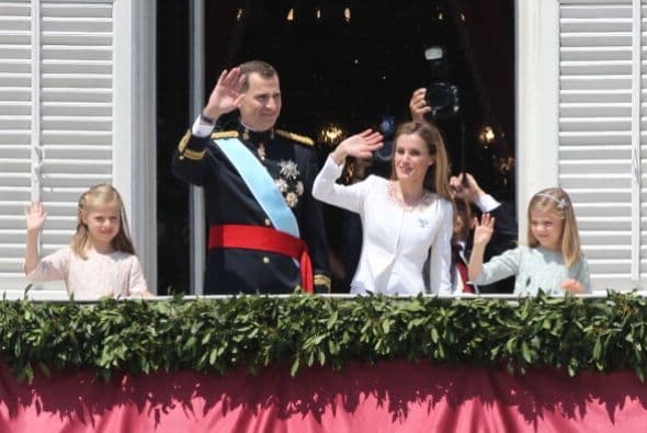 "Cuando grabábamos los actos, no sólo nos quedábamos con la foto. Estábamos más tiempo allí, viendo cómo la reina se acercaba a las familias, 
<b>cómo escuchaba a la gente</b>, el tiempo que le dedicaba a cada uno en cada encuentro", aseguró Melchior.