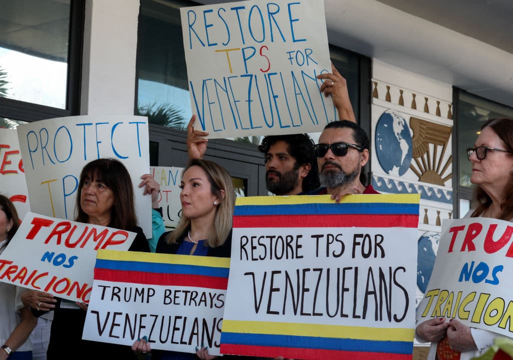Corte Suprema permite a Trump retirar el TPS a más de 300,000 venezolanos