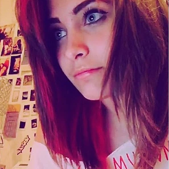 Es como una adolescente típica...