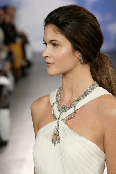 Aquí los mejores modelos del diseñador Jenny Packham.