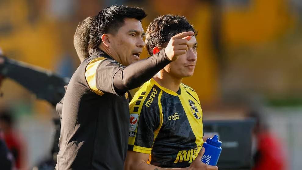 ¡Técnico campeón en Chile llega a los Gallos Blancos del Querétaro!