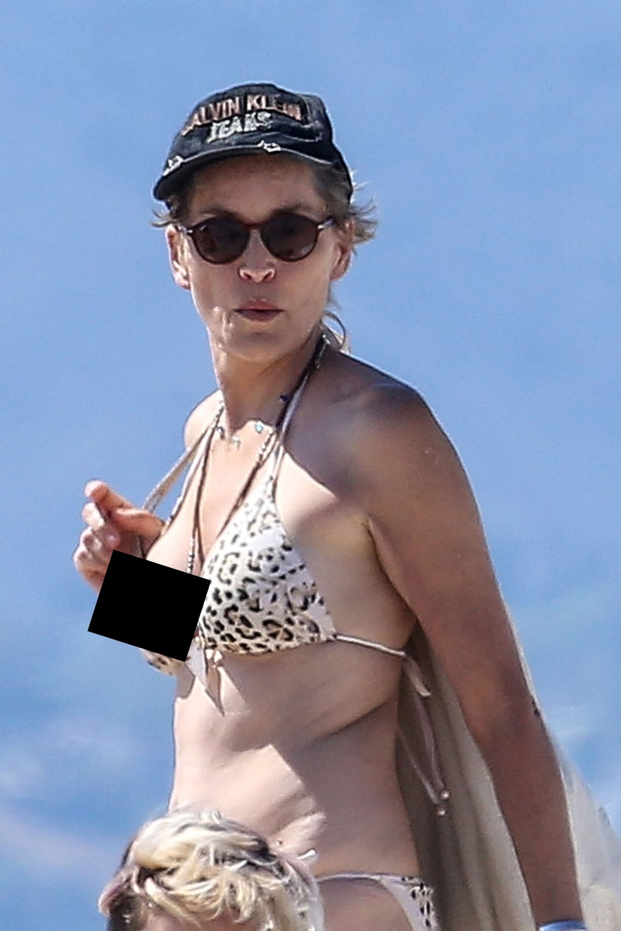 Los paparazzi no perdieron la oportunidad de captar el incómodo momento.