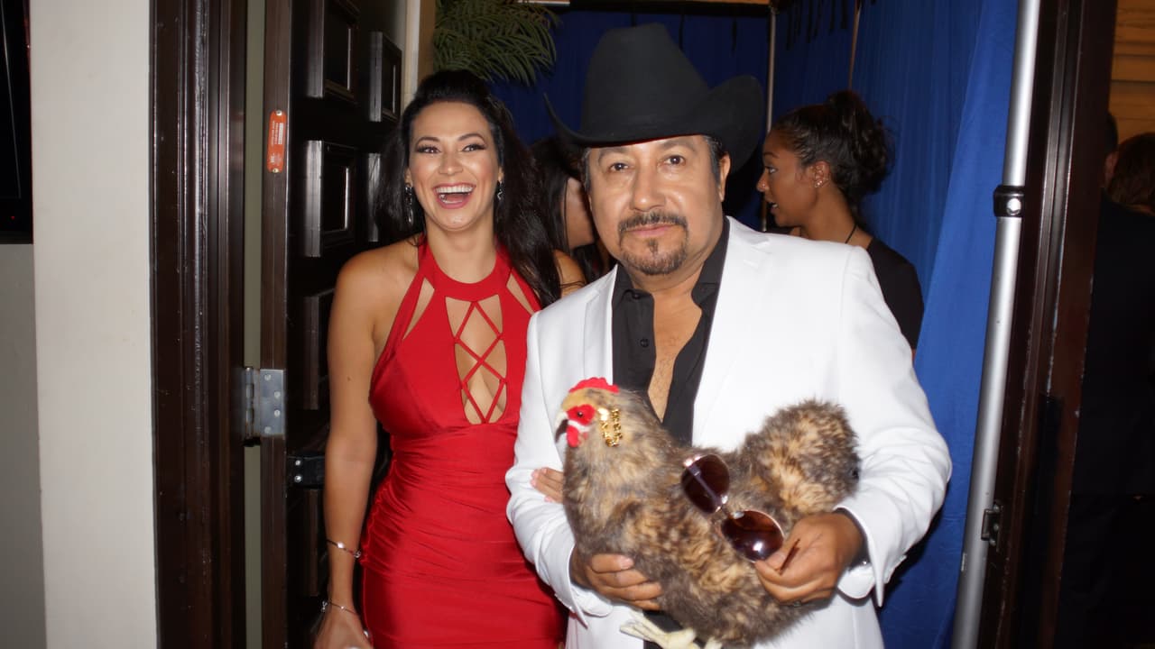 Raúl Molinar, Carla Medrano y Andres Maldonado se robaron el show durante la ceremonia del Balón de Oro en la ciudad de Los Ángeles.