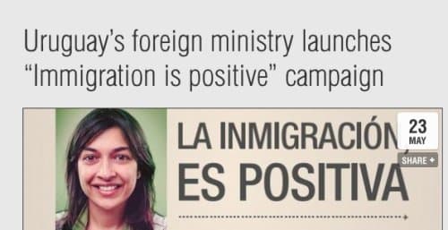 "Cuando estaba en la universidad me enteré de una sesión gratuita de un fotógrafo que nos prometió retratos profesionales" a cambio de que posaran en la sesión, recuerda Khan. 
<br>