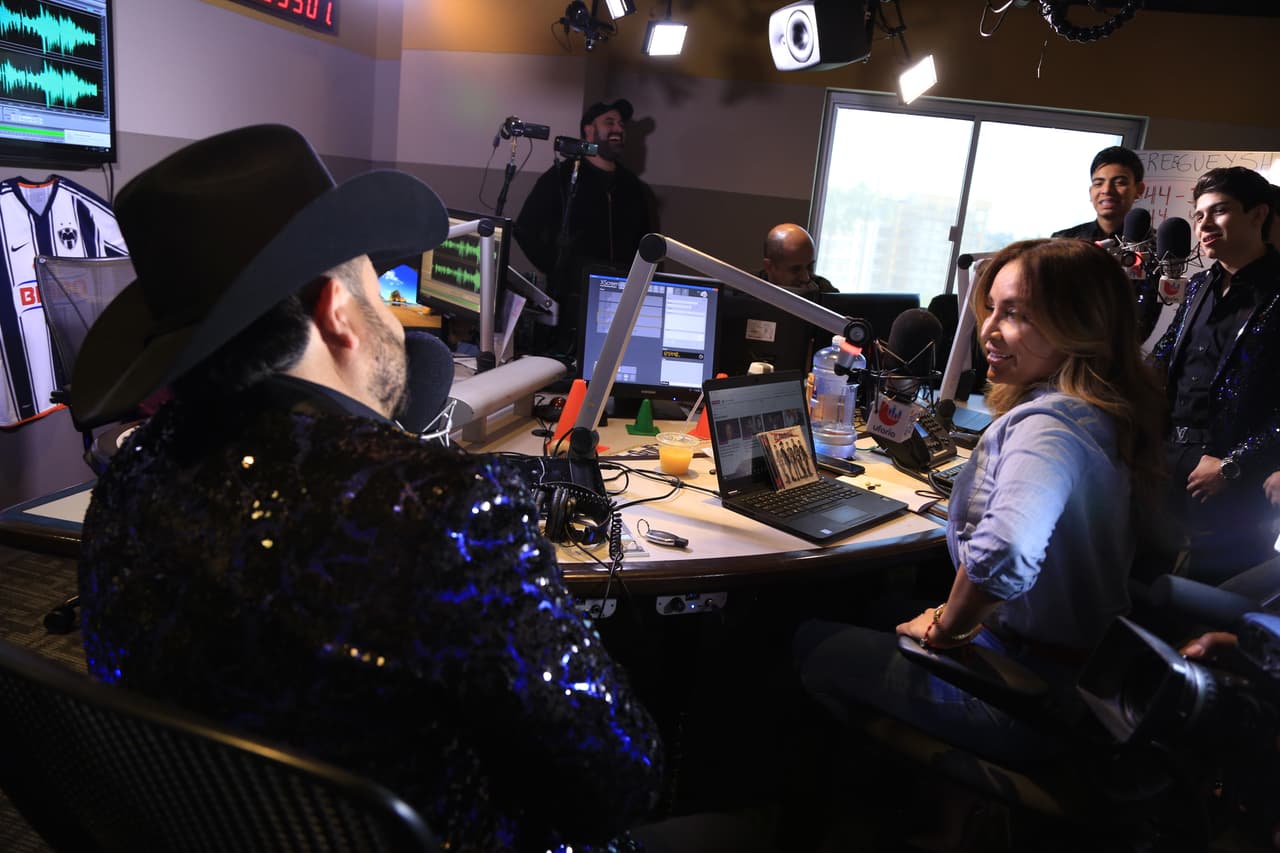 A lo que contestó que desde chiquitos quisieron seguir sus pasos.