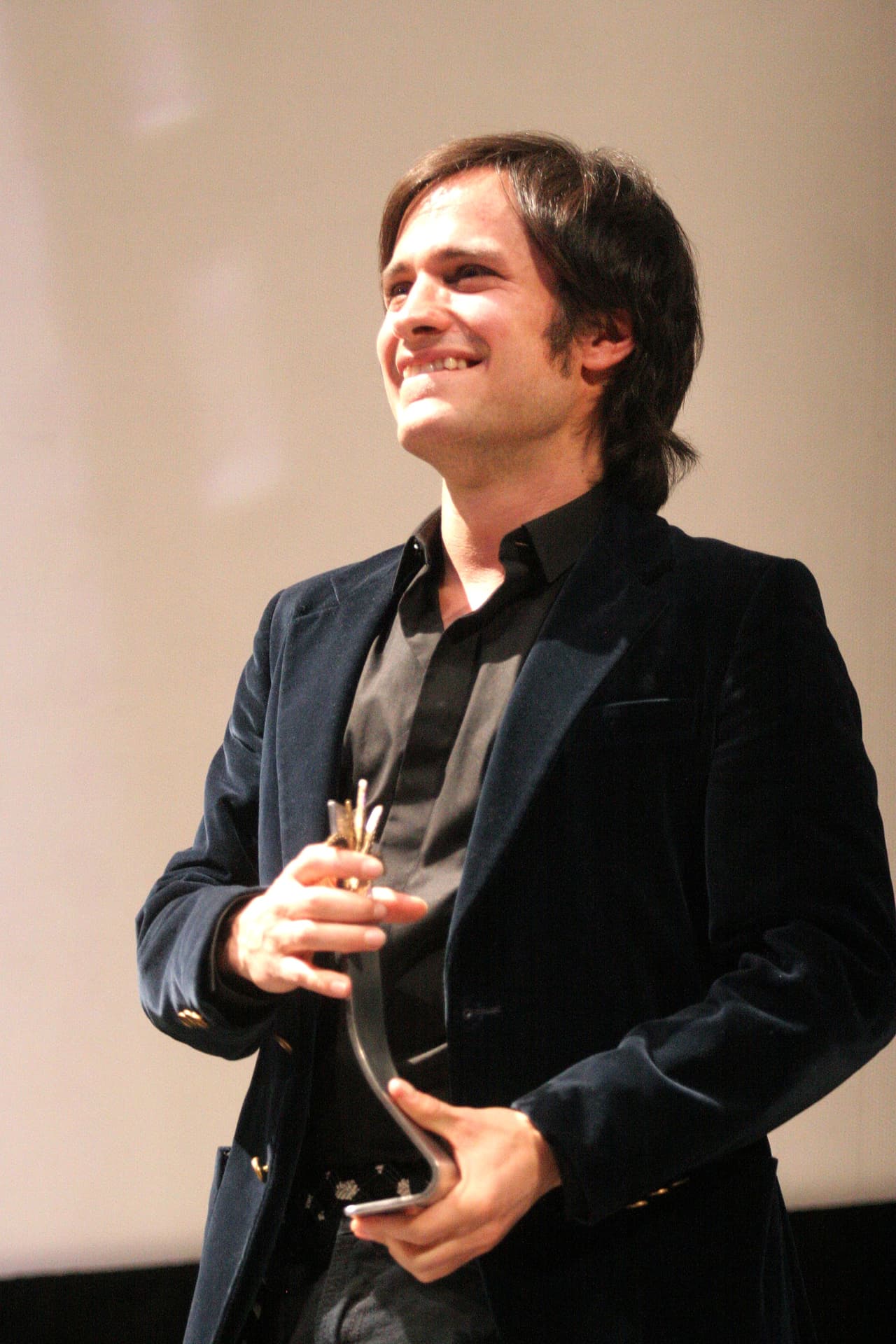 Aunque el actor ahora se dedica completamente al cine, como otros de sus colegas no puede negar sus inicios en las telenovelas.