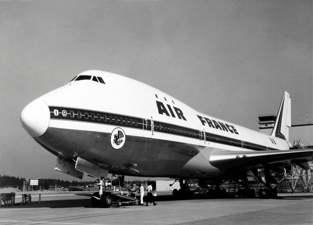 La historia de ‘la reina de los cielos’ comenzó en la década de 1960 cuando, con la popularización de la aviación, Pan Am instó a Boeing a construir un avión de alta capacidad y alcance.