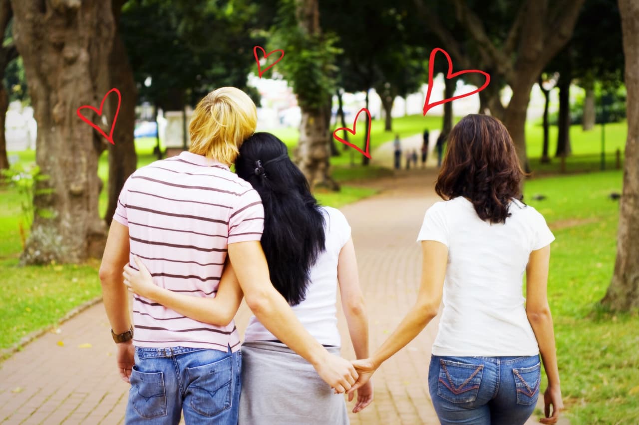 Amor de tres: comienza la lucha