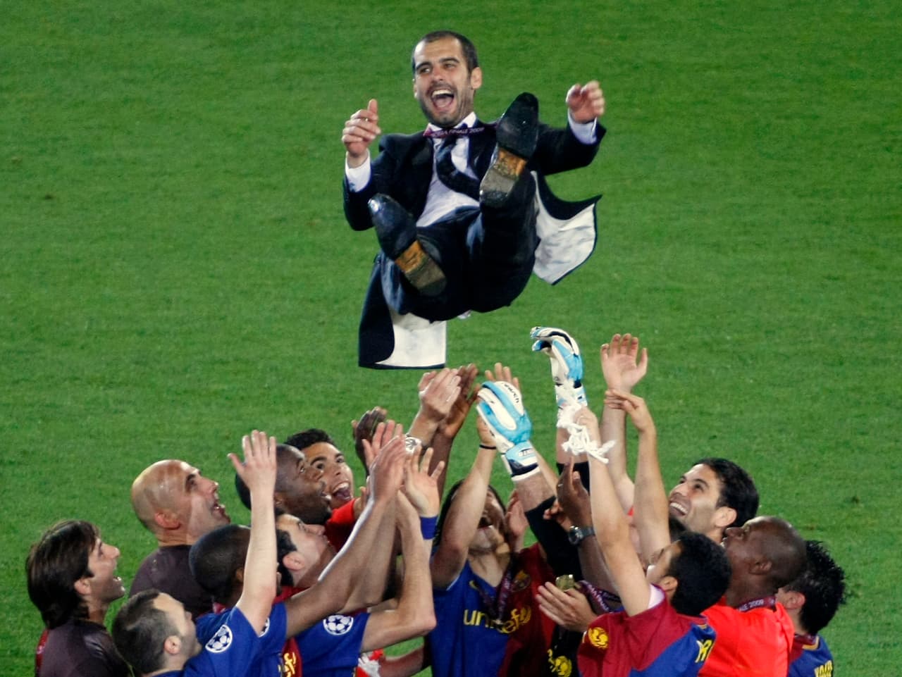 Luego volvió como técnico: fue campeón del Mundial de Clubes, dos veces de la Supercopa de Europa y dos veces campeón de la Champions League.