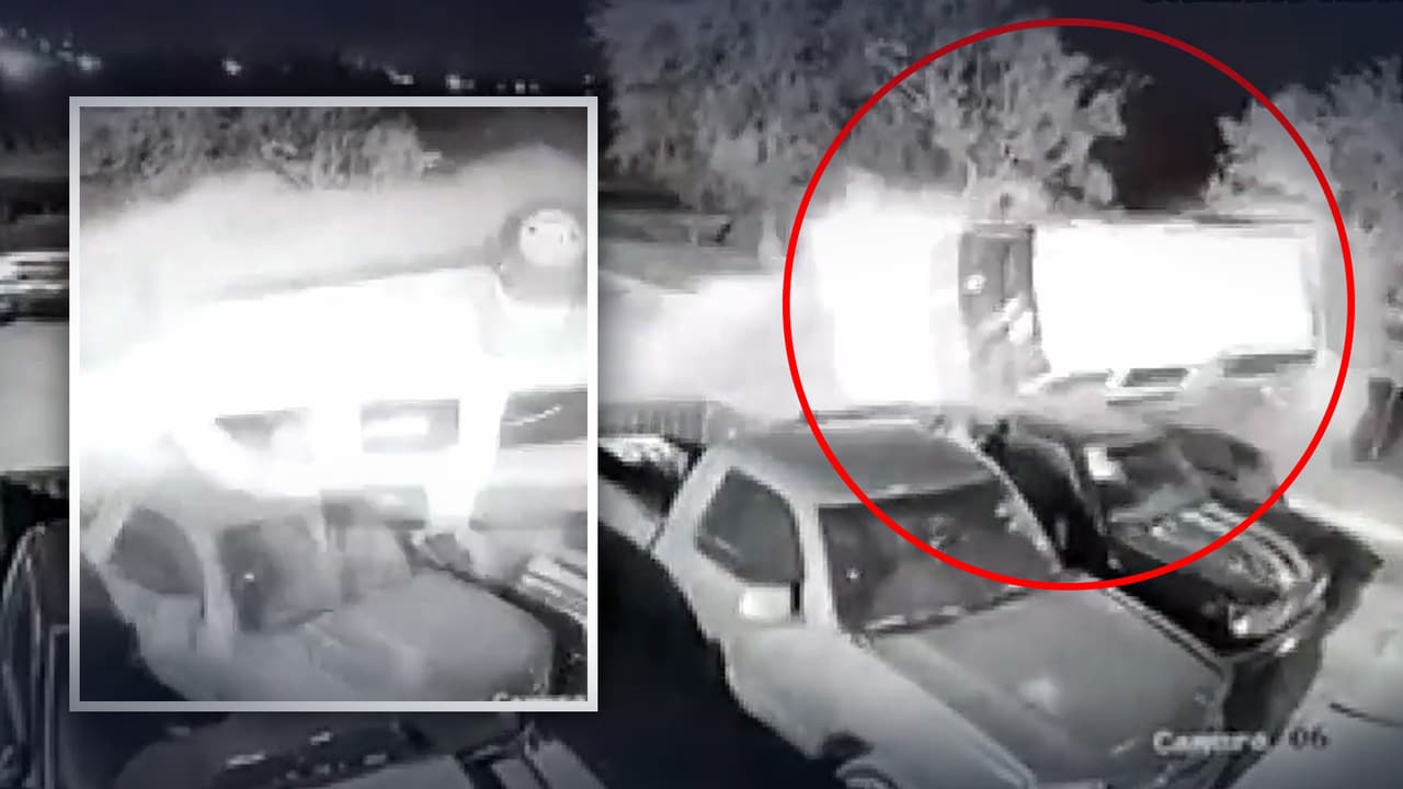 Cuatro vehículos resultan dañados tras accidente de un auto que dio vueltas en el aire