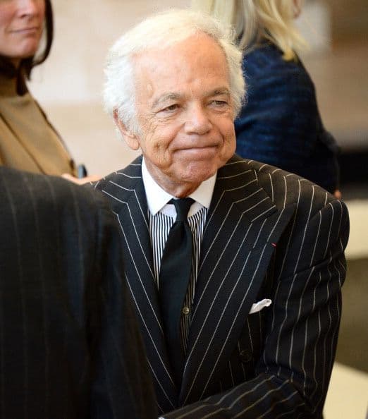 Con el apoyo de Norman Hilton abrió una tienda de corbatas, donde vendió algunas diseñadas por él. Hoy en día, cuenta con 179 tiendas departamentales, 171 tiendas de fábrica y más.