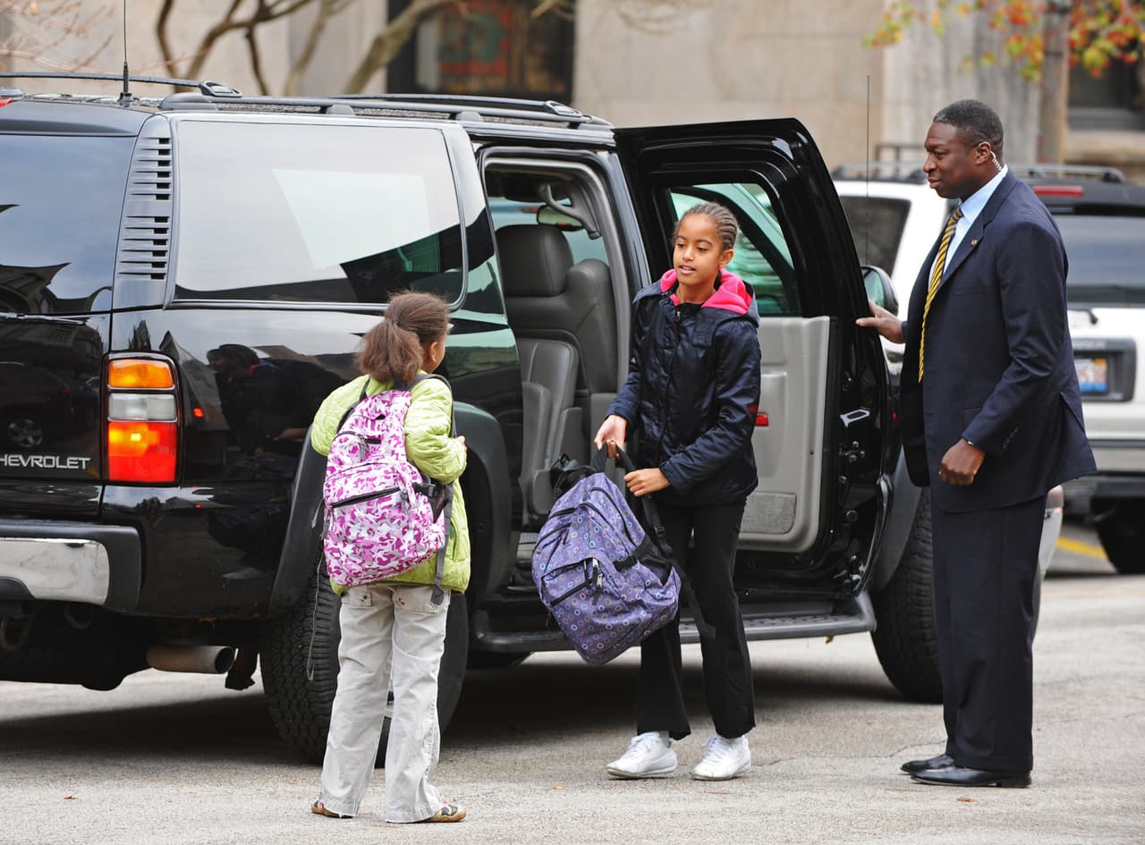 Malia y Sasha Obama en su primer día de escuela