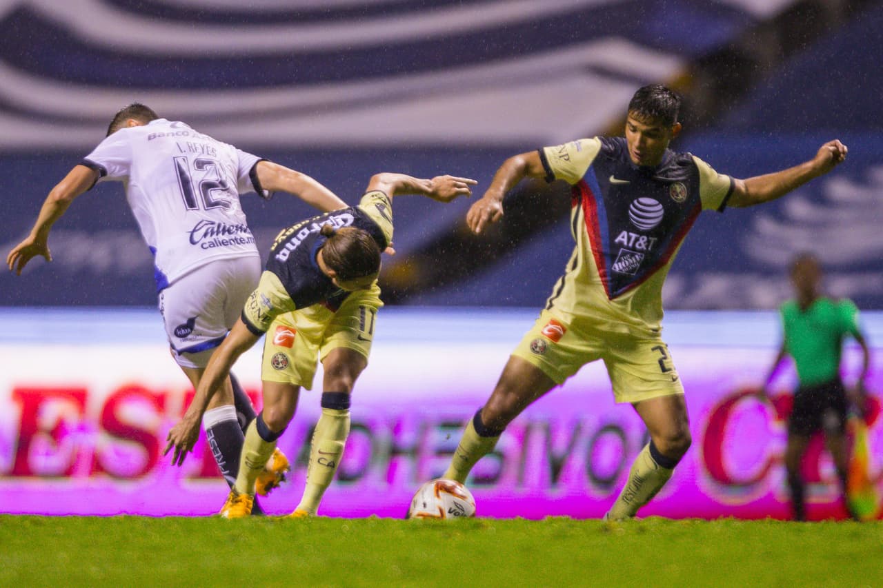 Puebla aprovecha los espacios se y quedan a centímetros de empatar el partido en la última jugada.