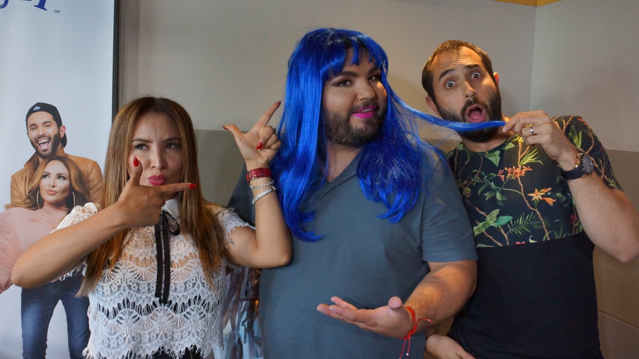 El Tambochi pago la apuesta contra El Compa Ivan cambiando de 'look' por un día.