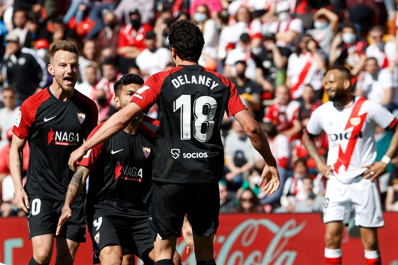 Sevilla pierde puntos otra vez como visitante a pesar de que Jesús 'Tecatito' Corona dio asistencia de gol para el empate ante el Rayo Vallecano en LaLiga de España
