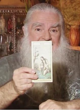 Al hablar de temas internacionales, señaló que Trump finalmente firmará un tratado para legalizar la situación de los jóvenes indocumentados en Estados Unidos, beneficiarios del programa DACA.