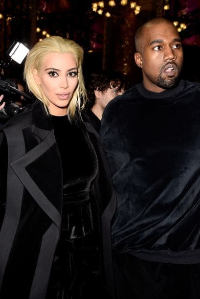 La Kardashian decidió cambiar radicalmente de look para sorprender en París.