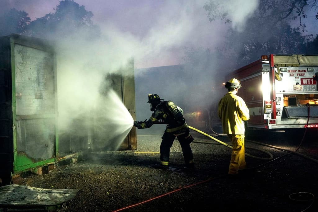 Se espera que esta situación empeore las condiciones de incendio, especialmente en elevaciones de más de 1,000 pies.