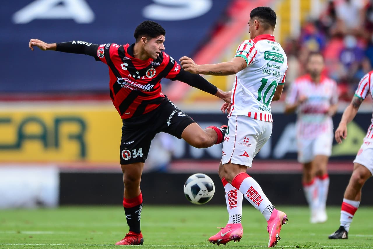 Luis Garcia, Maximiliano Salas y Alan Medina fueron los encargados de marcar en la victoria 3-0 de Necaxa sobre Tijuana.
