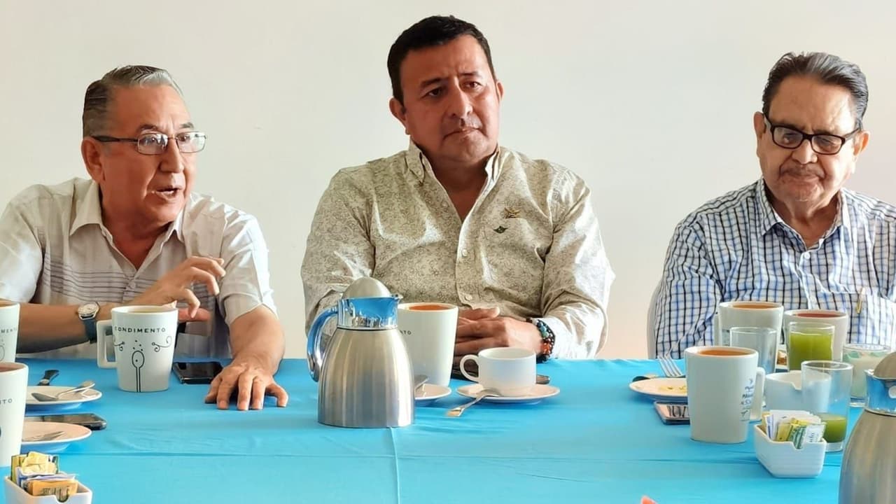 Su trabajo ha sido reconocido a nivel local y nacional.