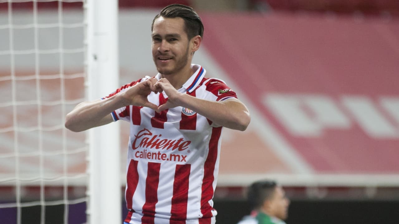 ‘Canelo’ Angulo desea que Chivas se inspire en el Tri Preolímpico