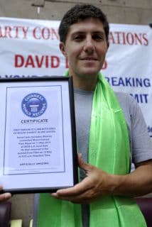 El mexicano David Liaño es la primera persona en escalar el Monte Everest desde los lados norte y sur en la misma época de ascenso.