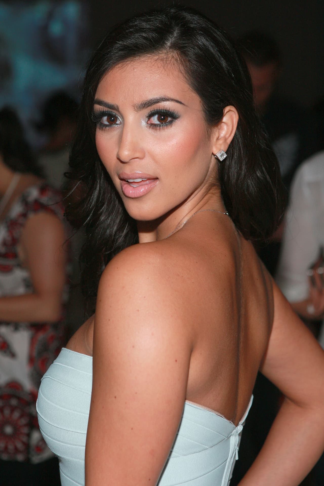 Kim lentamente fue puliendo su imagen, muy lentamente.