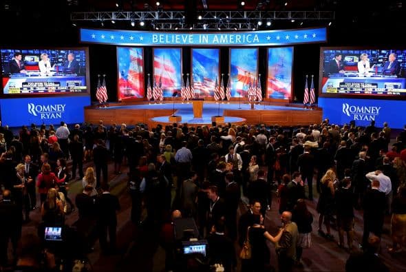 Los cientos de millones de dólares gastados en publicidad no han logrado que se desprenda de una imagen de arrogancia, ni corregir sus vaivenes ideológicos.