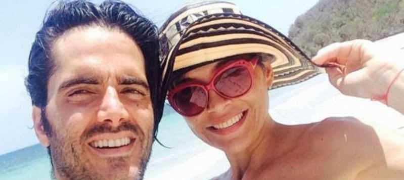 "Hoy me voy a Buenos Aires. Me esperan dos cirugías. Una muy grande: me sacarán el expansor del lado derecho, donde me fue practicada una mastectomía y me pondrán una prótesis. Además, me extirparán el seno izquierdo y me pondrán otra prótesis y si Dios quiere saldré muy fuerte de eso. Y luego me extirparán los ovarios y las trompas, esto es de forma preventiva".
<br>