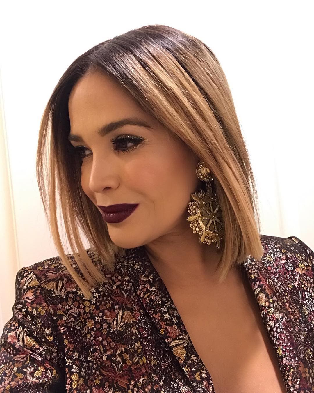 Aunque a principios del 2019 llevaba un tono rubio dorado con la raíz oscura.