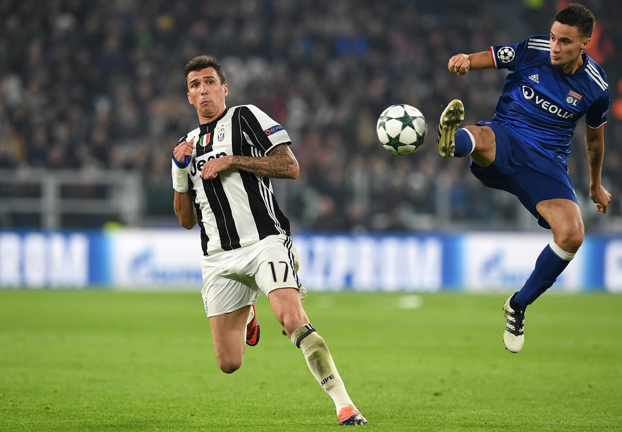 El defensor jugó durante una temporada en el Olympique Lyon y esta fase de grupos vueve al Stade Gerland.