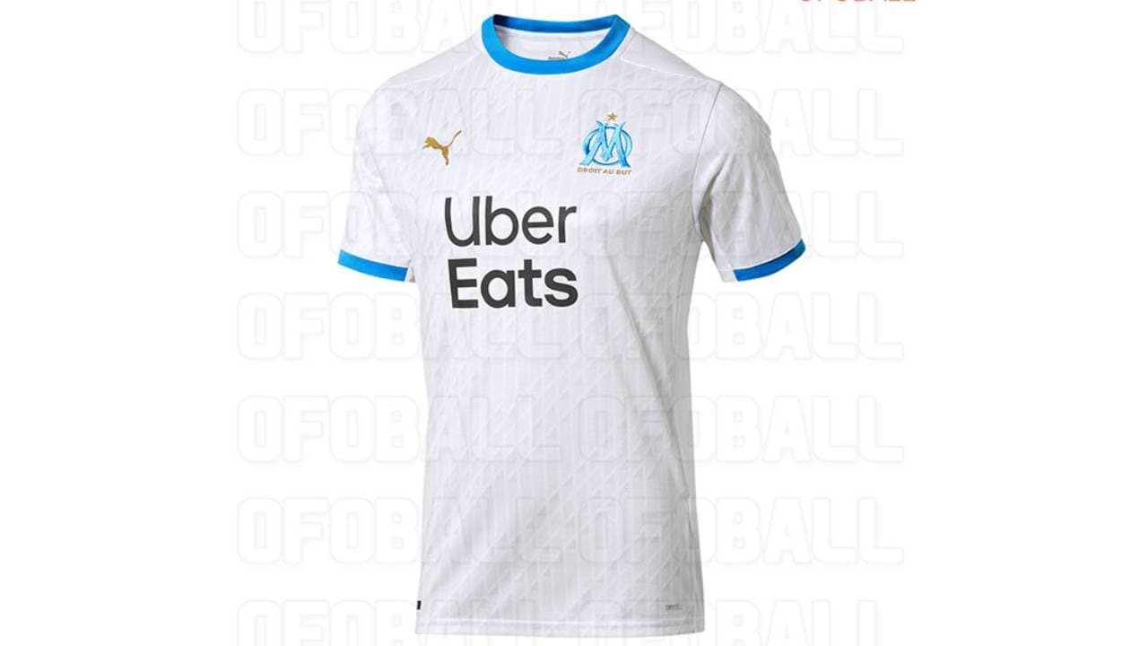 Elegante, sobria y clásica, así es la camiseta del Olympique de Marseille.