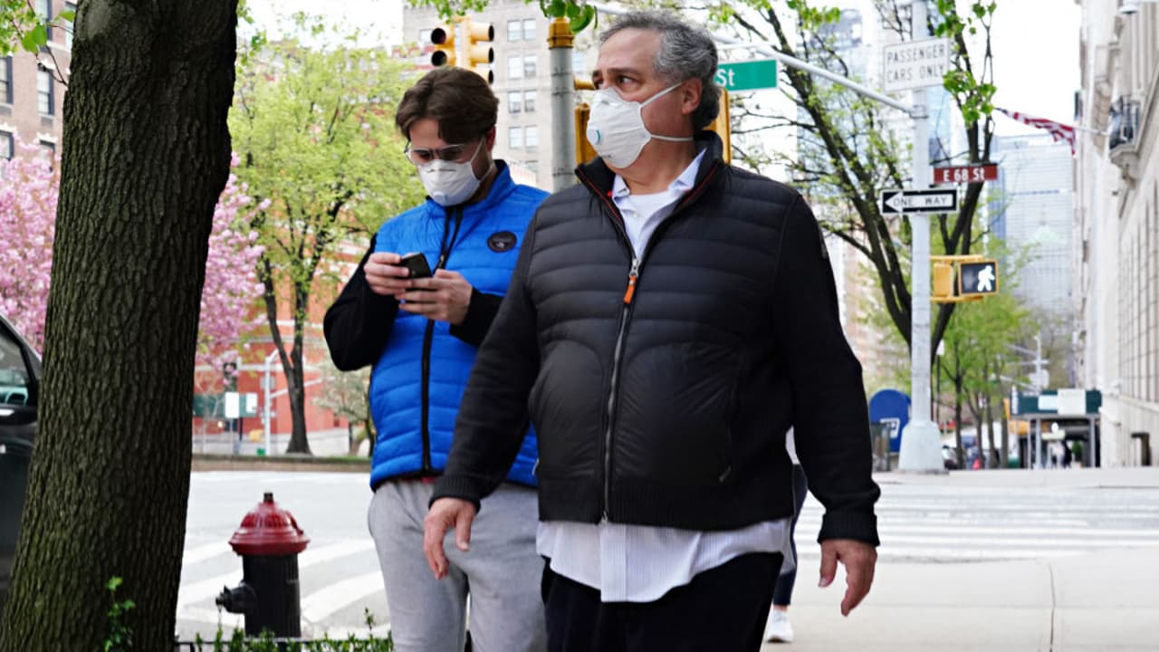 Se espera que en los próximos días se estén recibiendo las primeras dosis. Algunos neoyorquinos opinaron al respecto y coincidieron en que esto sería un gran paso en la lucha contra la pandemia.